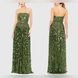 Mac Duggal NWT #93915 Emerald Strapless Hand Embellished Beaded A Line Gown Sz10